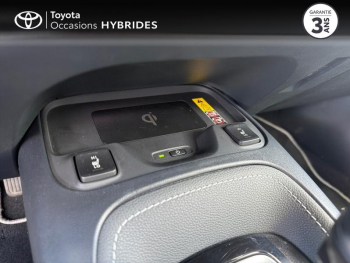 Photo 23 du bon plan TOYOTA Corolla Touring Spt 1.8 140ch Design MY25 occasion à 28990 €