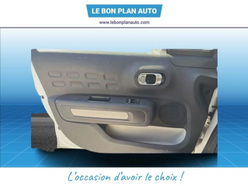 Photo 12 du bon plan CITROEN C3 PureTech 110ch Graphic S&S E6.d 6cv occasion à 9490 €