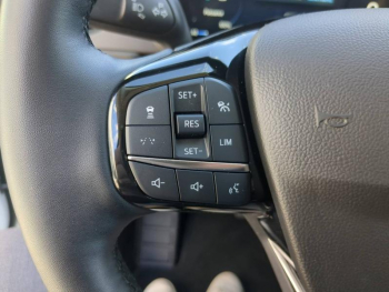 Photo 23 du bon plan FORD Kuga 2.5 Duratec 180ch Hybrid FlexiFuel Titanium Business Powershift occasion à 31790 €