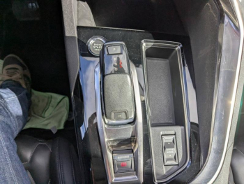 Photo 14 du bon plan PEUGEOT 3008 1.2 PureTech 130ch S&S Allure Pack EAT8 occasion à 19990 €