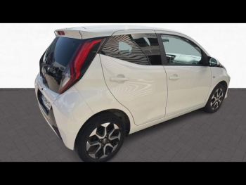 Photo 8 du bon plan TOYOTA Aygo 1.0 VVT-i 72ch x-play x-app 5p MC18 occasion à 9900 €