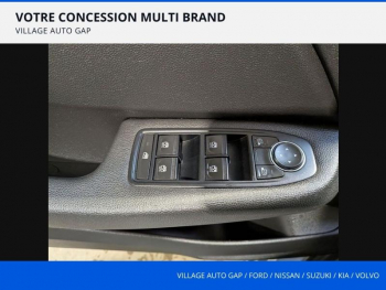 Photo 14 du bon plan RENAULT Clio 1.0 TCe 90ch Intens -21N occasion à 12780 €