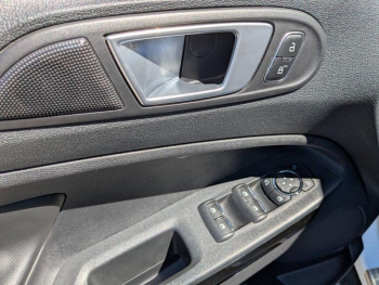 Photo 8 du bon plan FORD EcoSport 1.0 EcoBoost 125ch Titanium Euro6.2 occasion à 10990 €