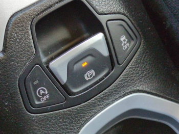 Photo 25 du bon plan JEEP Renegade 1.4 MultiAir S&S 140ch Longitude occasion à 9790 €