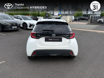 Photo 4 du bon plan TOYOTA Yaris 116h Design 5p occasion à 15490 €