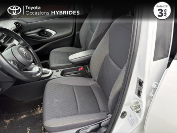 Photo 11 du bon plan TOYOTA Yaris 116h Design 5p occasion à 15490 €