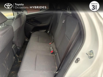 Photo 12 du bon plan TOYOTA Yaris 116h Design 5p occasion à 15490 €