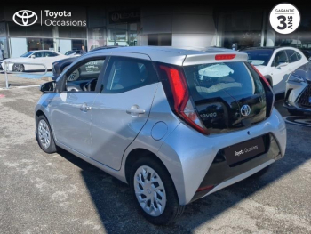 Photo 2 du bon plan TOYOTA Aygo 1.0 VVT-i 72ch x-play 5p MY20 occasion à 11490 €