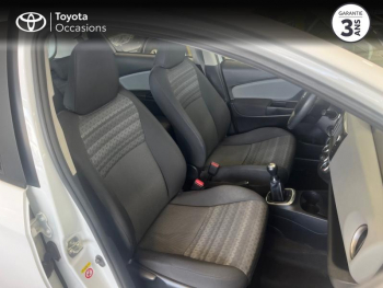 Photo 6 du bon plan TOYOTA Yaris 69 VVT-i France 5p occasion à 10990 €