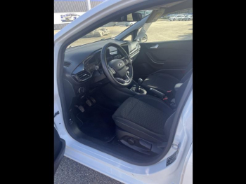 Photo 16 du bon plan FORD Fiesta 1.0 Flexifuel 95ch Titanium Business 5p occasion à 16890 €