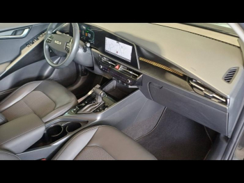 Photo 10 du bon plan KIA Niro 1.6 GDi 141ch HEV Active DCT6 occasion à 22900 €