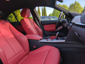 Photo 14 du bon plan BMW Série 3 318iA 136ch Sport Pack Sport Shadow Euro6d-T occasion à 18900 €