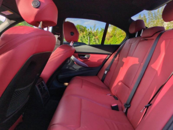 Photo 16 du bon plan BMW Série 3 318iA 136ch Sport Pack Sport Shadow Euro6d-T occasion à 18900 €