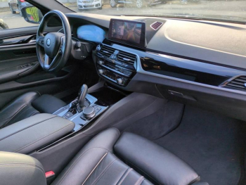 Photo 15 du bon plan BMW Série 5 520dA xDrive 190ch M Sport Steptronic occasion à 24900 €