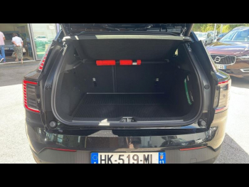 Photo 8 du bon plan VOLVO EX30 Single Extended Range 272ch Black Edition occasion à 43900 €