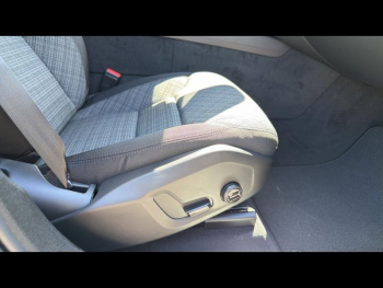 Photo 15 du bon plan VOLVO XC60 T6 Hybride Rechargeable 253 + 145ch Start Geartronic 8 AWD occasion à 59900 €