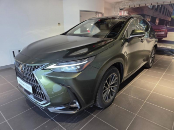 Photo 3 du bon plan LEXUS NX 450h+ Luxe 4WD MY25 occasion à 48990 €