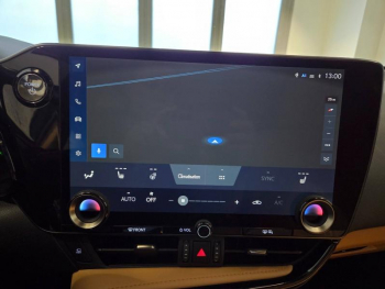 Photo 6 du bon plan LEXUS NX 450h+ Luxe 4WD MY25 occasion à 48990 €