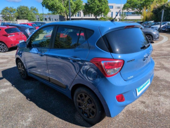 Photo 3 du bon plan HYUNDAI i10 1.0 66ch UEFA EURO 2016 occasion à 6990 €