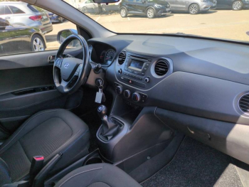 Photo 14 du bon plan HYUNDAI i10 1.0 66ch UEFA EURO 2016 occasion à 6990 €