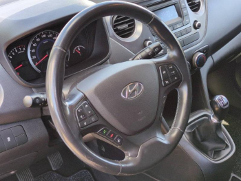 Photo 16 du bon plan HYUNDAI i10 1.0 66ch UEFA EURO 2016 occasion à 6990 €