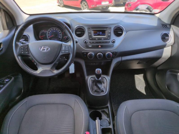Photo 19 du bon plan HYUNDAI i10 1.0 66ch UEFA EURO 2016 occasion à 6990 €