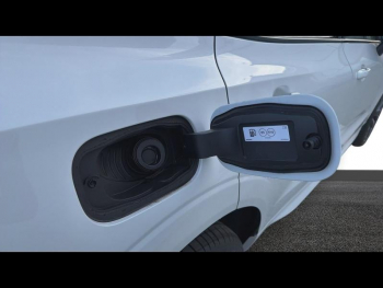 Photo 16 du bon plan VOLVO XC60 T6 Hybride Rechargeable 253 + 145ch Ultra Style Dark Geartronic 8 AWD occasion à 69900 €