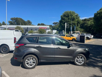 Photo 5 du bon plan FORD Kuga 1.5 EcoBoost 150ch Titanium occasion à 15800 €