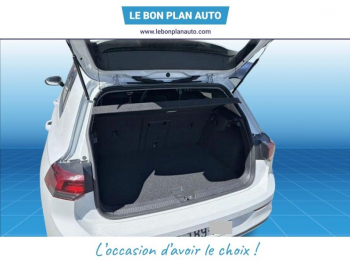 Photo 15 du bon plan VOLKSWAGEN Golf 1.0 eTSI OPF 110ch Active DSG7 occasion à 19990 €