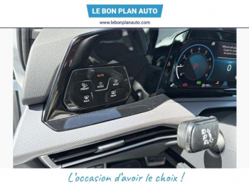 Photo 22 du bon plan VOLKSWAGEN Golf 1.0 eTSI OPF 110ch Active DSG7 occasion à 19990 €