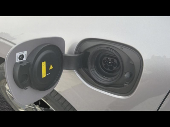 Photo 9 du bon plan VOLVO XC60 T6 Hybride Rechargeable 350ch Plus Style Dark Geartronic 8 AWD occasion à 68490 €