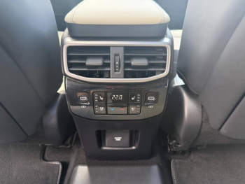 Photo 26 du bon plan LEXUS RX 450h+ Executive 4WD MY24 occasion à 68990 €
