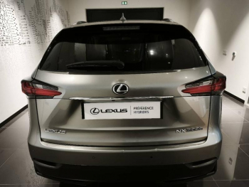Photo 7 du bon plan LEXUS NX 300h 4WD Luxe occasion à 23990 €