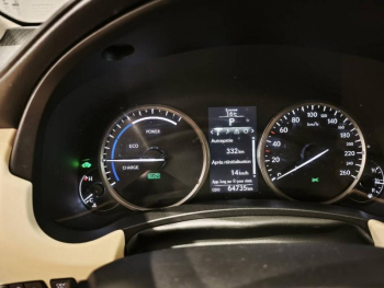 Photo 20 du bon plan LEXUS NX 300h 4WD Luxe occasion à 23990 €