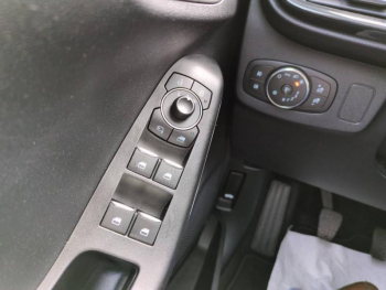 Photo 14 du bon plan FORD Puma 1.0 Flexifuel 125ch S&S mHEV Titanium occasion à 16990 €
