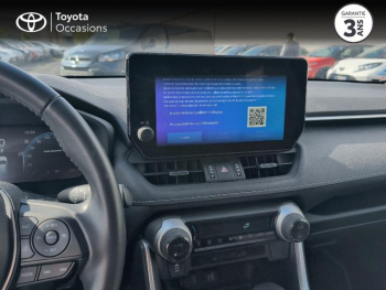 Photo 15 du bon plan TOYOTA RAV4 2.5 Hybride 218ch Dynamic 2WD MY23 occasion à 32990 €
