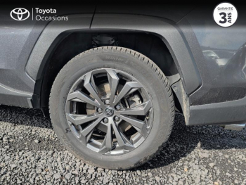 Photo 16 du bon plan TOYOTA RAV4 2.5 Hybride 218ch Dynamic 2WD MY23 occasion à 32990 €
