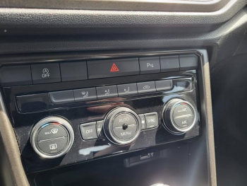 Photo 22 du bon plan VOLKSWAGEN T-Roc 1.5 TSI EVO 150ch Lounge DSG7 occasion à 20490 €