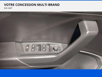 Photo 9 du bon plan VOLKSWAGEN T-Roc 1.5 TSI EVO 150ch R-Line DSG7 S&S occasion à 21490 €