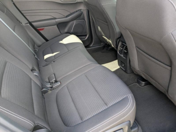 Photo 12 du bon plan FORD Kuga 2.5 Duratec 190ch FHEV E85 Titanium BVA occasion à 22990 €