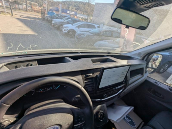 Photo 24 du bon plan FORD Transit 2T Fg VUL FORD Electrique 184 ch  E 390 L3 Trend CAISSE 19M3 + HAYON 750KG + PACK MESSAGERIE occasion à 64943 €