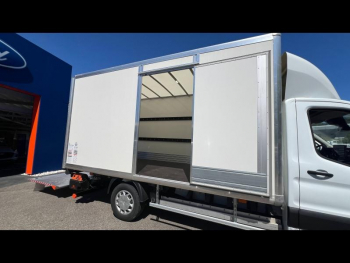 Photo 30 du bon plan FORD Transit 2T Fg VUL FORD Electrique 184 ch  E 390 L3 Trend CAISSE 19M3 + HAYON 750KG + PACK MESSAGERIE occasion à 64943 €