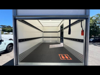 Photo 32 du bon plan FORD Transit 2T Fg VUL FORD Electrique 184 ch  E 390 L3 Trend CAISSE 19M3 + HAYON 750KG + PACK MESSAGERIE occasion à 64943 €