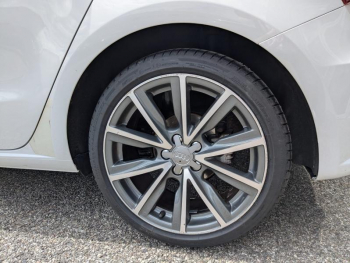 Photo 8 du bon plan AUDI A1 Sportback 1.0 TFSI 95ch ultra Ambition Luxe S tronic 7 occasion à 13790 €