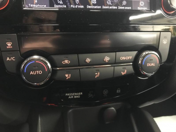 Photo 15 du bon plan NISSAN Qashqai 1.2 DIG-T 115ch N-Connecta occasion à 11990 €