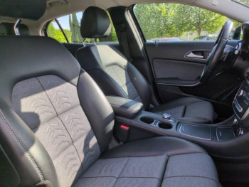 Photo 15 du bon plan MERCEDES-BENZ Classe GLA 180 d Inspiration 7G-DCT occasion à 13900 €