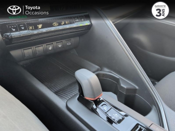 Photo 20 du bon plan TOYOTA C-HR 1.8 Hybride 140ch Design MY25 occasion à 27490 €