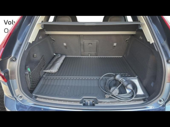Photo 8 du bon plan VOLVO XC60 T6 Hybride Rechargeable 253 + 145ch Plus Style Chrome Geartronic 8 AWD occasion à 66900 €