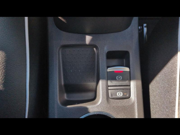 Photo 18 du bon plan RENAULT Captur 1.6 E-Tech hybride 145ch Techno occasion à 19980 €