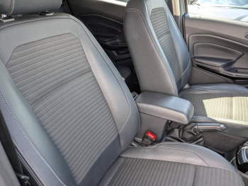Photo 11 du bon plan FORD EcoSport 1.5 EcoBlue 120ch Titanium occasion à 12990 €